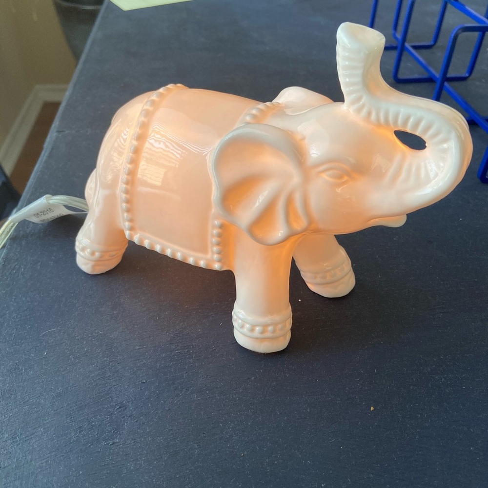 Elephant lamp